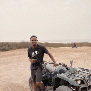 Meet your Posher, Oumar